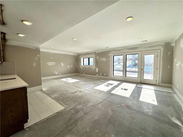 7609 NE 103rd Terrace, Kansas City, MO 64157