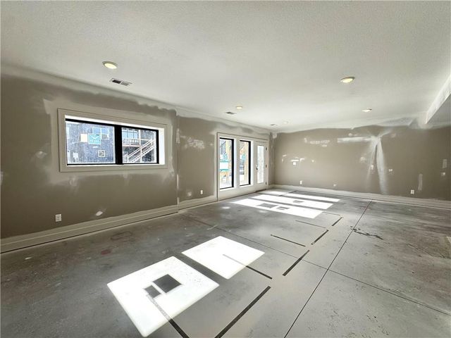 7609 NE 103rd Terrace, Kansas City, MO 64157