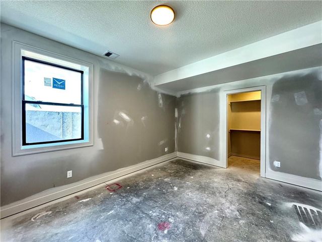 7609 NE 103rd Terrace, Kansas City, MO 64157