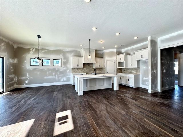 7609 NE 103rd Terrace, Kansas City, MO 64157