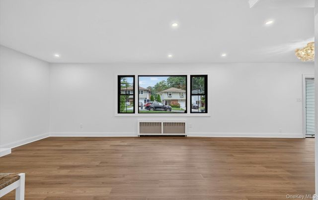 32 Horton Drive, South Huntington, NY 11746