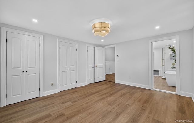 32 Horton Drive, South Huntington, NY 11746