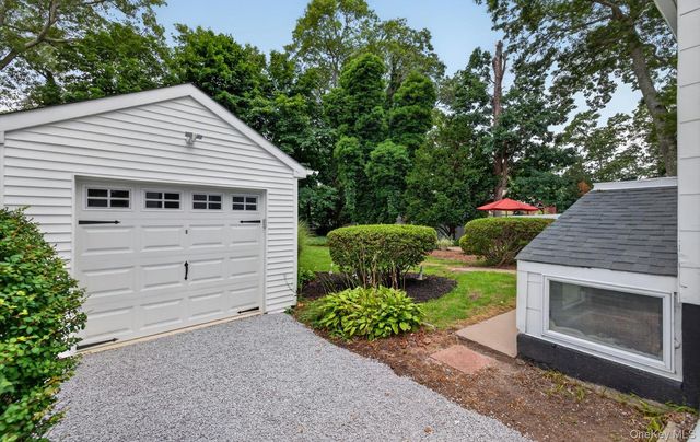 32 Horton Drive, South Huntington, NY 11746
