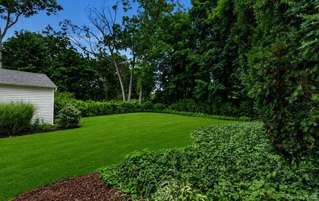 32 Horton Drive, South Huntington, NY 11746