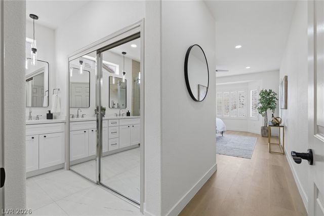 2562 Downeyville Avenue, Henderson, NV 89052