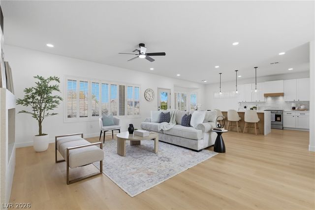 2562 Downeyville Avenue, Henderson, NV 89052