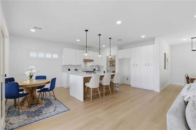 2562 Downeyville Avenue, Henderson, NV 89052