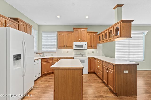 3740 Fox Lake Road, Titusville, FL 32796