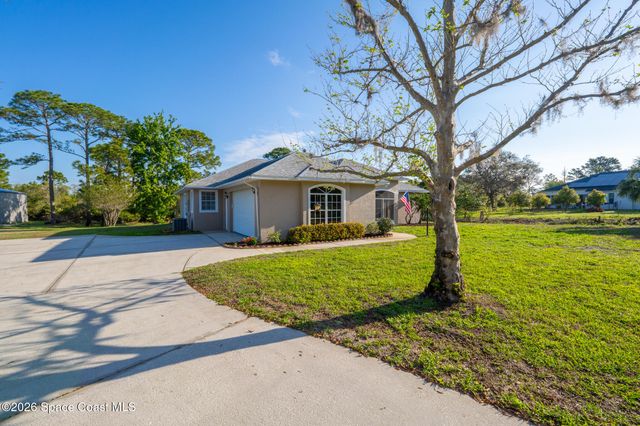 3740 Fox Lake Road, Titusville, FL 32796