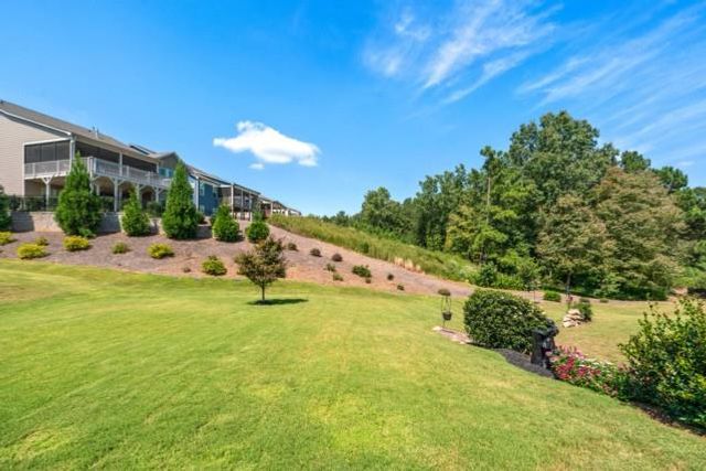 215 Silver Court, Hoschton, GA 30548