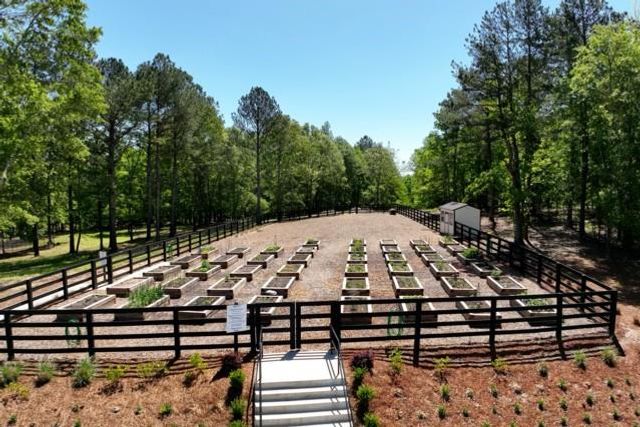 215 Silver Court, Hoschton, GA 30548