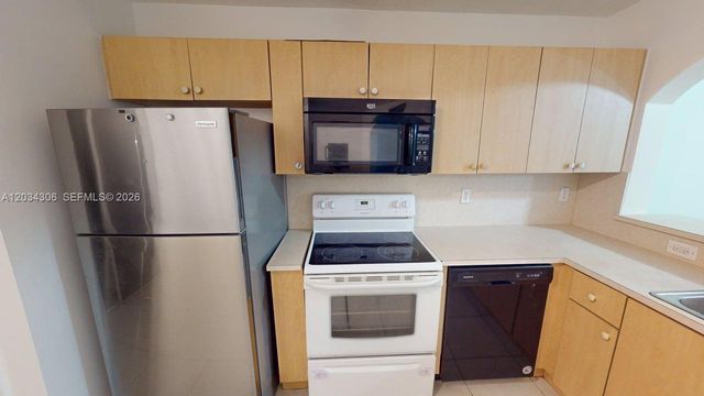 2921 SE 13th Rd 104-39, Homestead, FL 33035