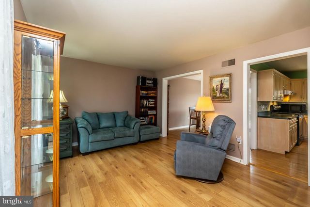 114 ARIANNA LN, Coatesville, PA 19320