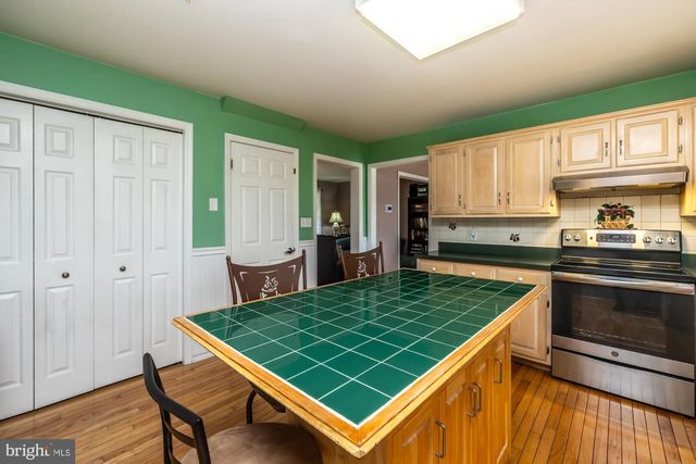 114 ARIANNA LN, Coatesville, PA 19320