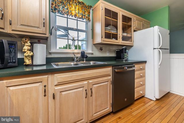 114 ARIANNA LN, Coatesville, PA 19320