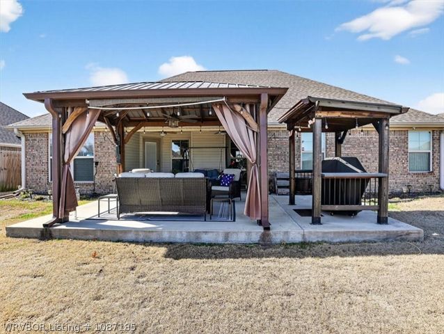 9023 Hawthorne Lane, Fort Smith, AR 72908