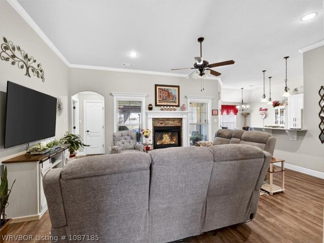 9023 Hawthorne Lane, Fort Smith, AR 72908