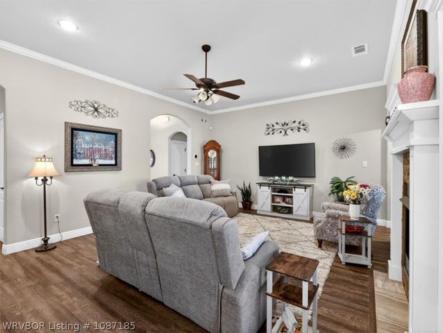 9023 Hawthorne Lane, Fort Smith, AR 72908