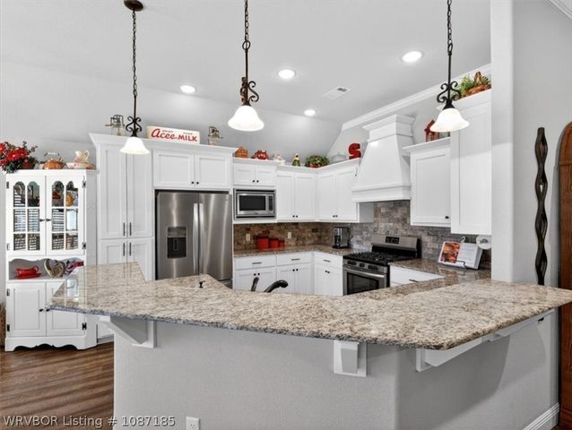 9023 Hawthorne Lane, Fort Smith, AR 72908