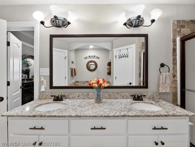 9023 Hawthorne Lane, Fort Smith, AR 72908