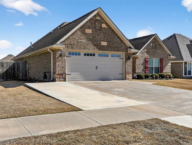 9023 Hawthorne Lane, Fort Smith, AR 72908