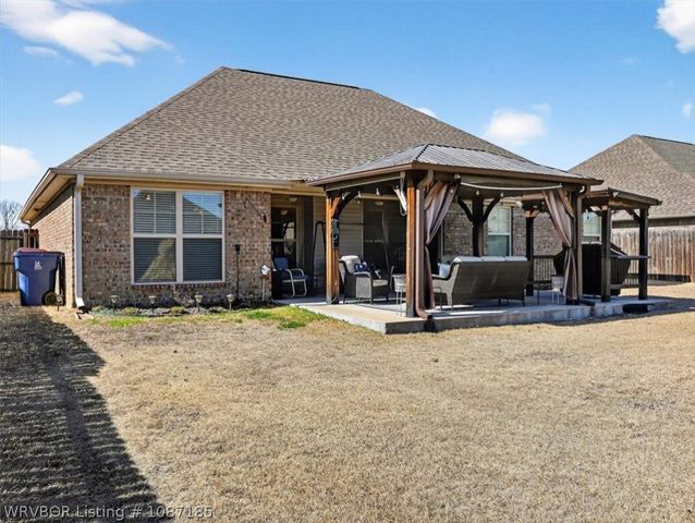 9023 Hawthorne Lane, Fort Smith, AR 72908