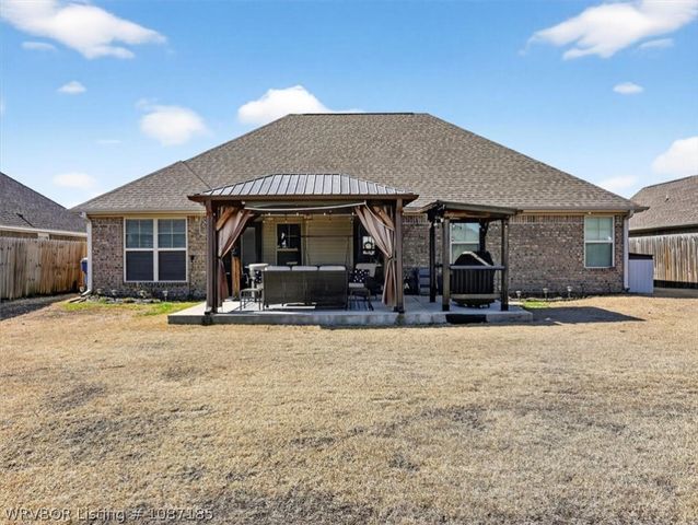 9023 Hawthorne Lane, Fort Smith, AR 72908