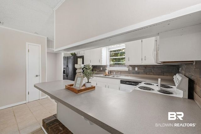 7760 Salem Drive, Semmes, AL 36575