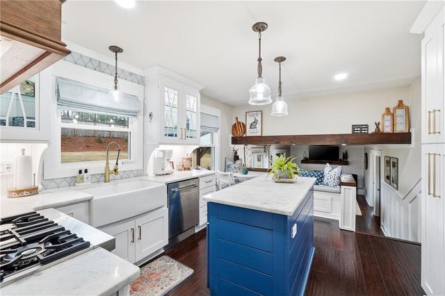 2871 Fontainebleau Drive, Dunwoody, GA 30360