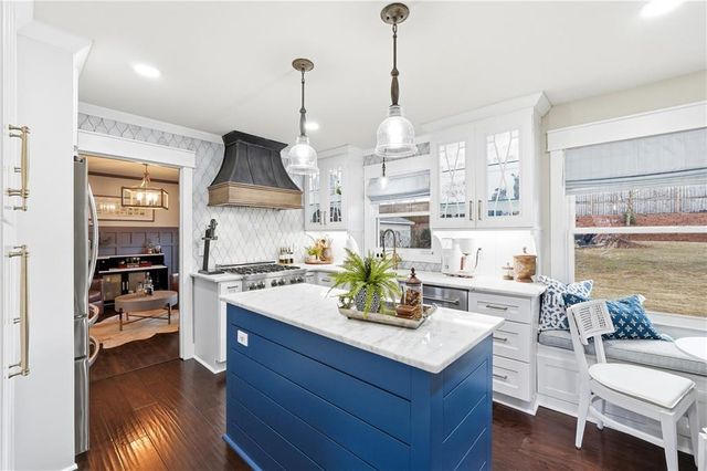 2871 Fontainebleau Drive, Dunwoody, GA 30360