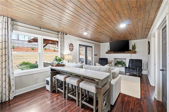 2871 Fontainebleau Drive, Dunwoody, GA 30360