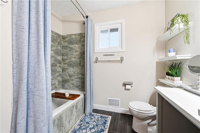 2871 Fontainebleau Drive, Dunwoody, GA 30360