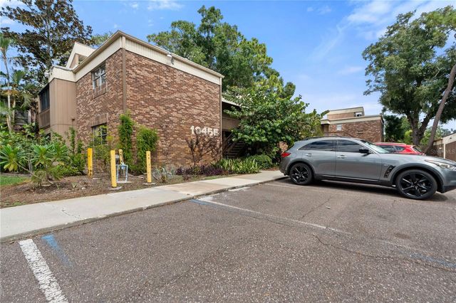 10455 CARROLLBROOK COURT 114, Tampa, FL 33618