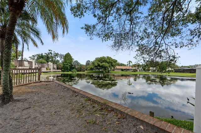 10455 CARROLLBROOK COURT 114, Tampa, FL 33618