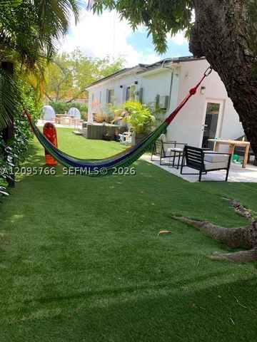 1881 SW 36th Ct 0, Miami, FL 33145