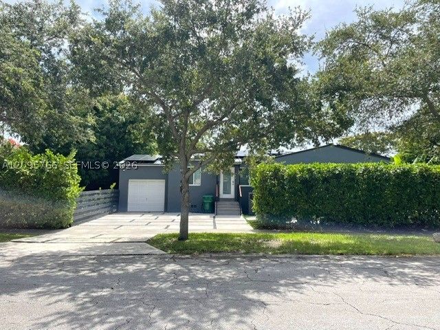 1881 SW 36th Ct 0, Miami, FL 33145