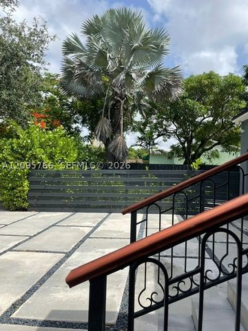 1881 SW 36th Ct 0, Miami, FL 33145
