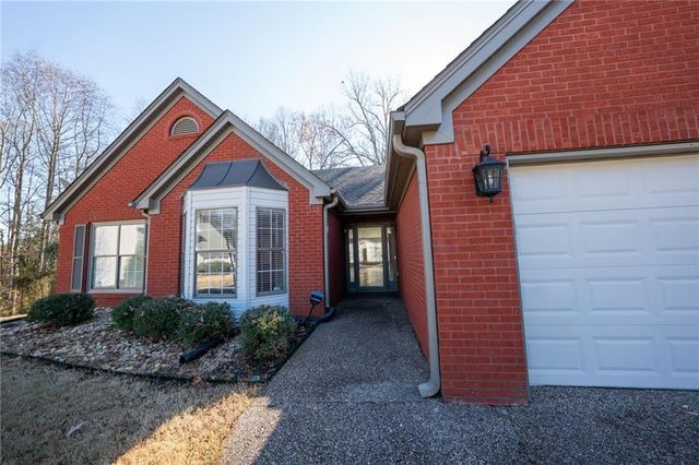 3190 Hampton Trace Court, Buford, GA 30519