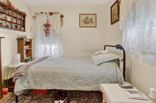 5705 Winthrop Boulevard, Flint, MI 48505