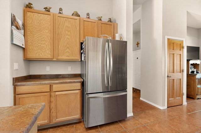 7628 Mesa Del Oro Lane, Santa Fe, NM 87507