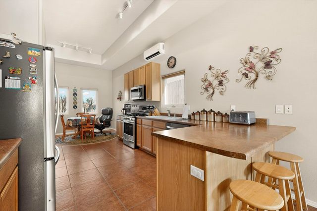 7628 Mesa Del Oro Lane, Santa Fe, NM 87507