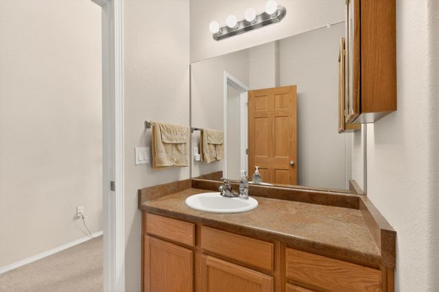 7628 Mesa Del Oro Lane, Santa Fe, NM 87507