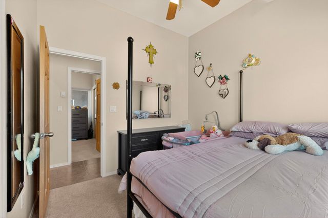 7628 Mesa Del Oro Lane, Santa Fe, NM 87507