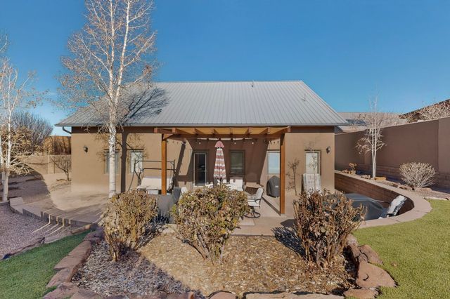 7628 Mesa Del Oro Lane, Santa Fe, NM 87507