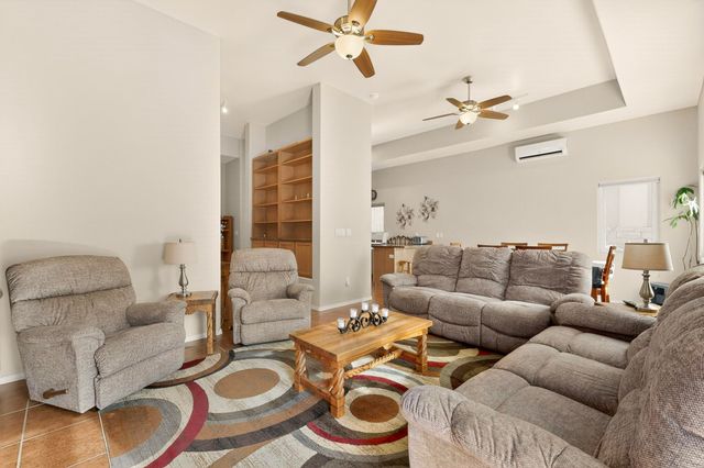 7628 Mesa Del Oro Lane, Santa Fe, NM 87507