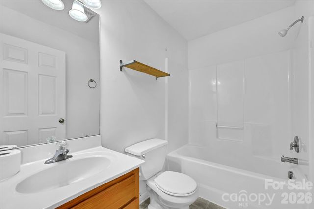 11 Ridgeland Lane, Asheville, NC 28805