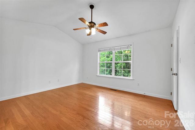 11 Ridgeland Lane, Asheville, NC 28805
