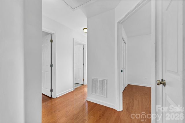 11 Ridgeland Lane, Asheville, NC 28805