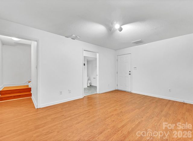 11 Ridgeland Lane, Asheville, NC 28805