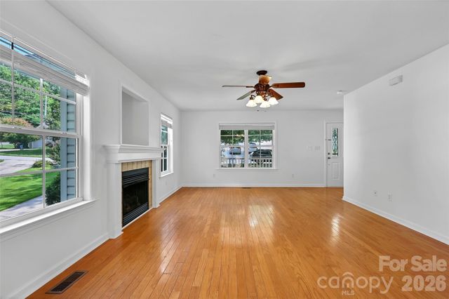 11 Ridgeland Lane, Asheville, NC 28805